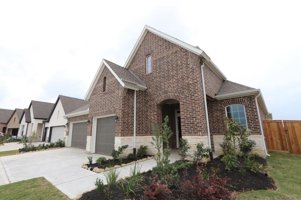 21815 Oakwood Drive, Waller, Texas image 2