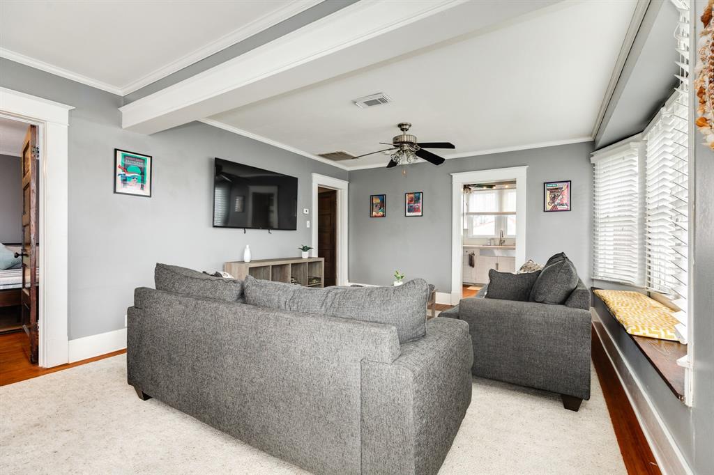 711 17th Street, Galveston, Texas image 9