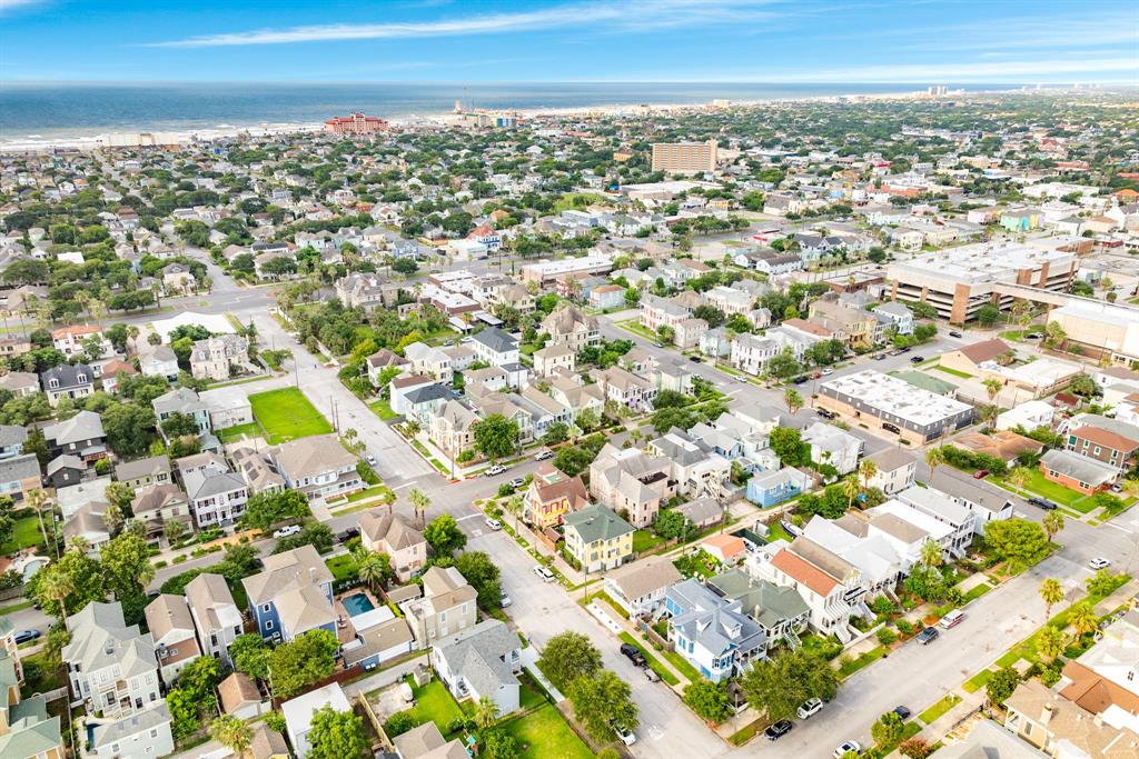 711 17th Street, Galveston, Texas image 23