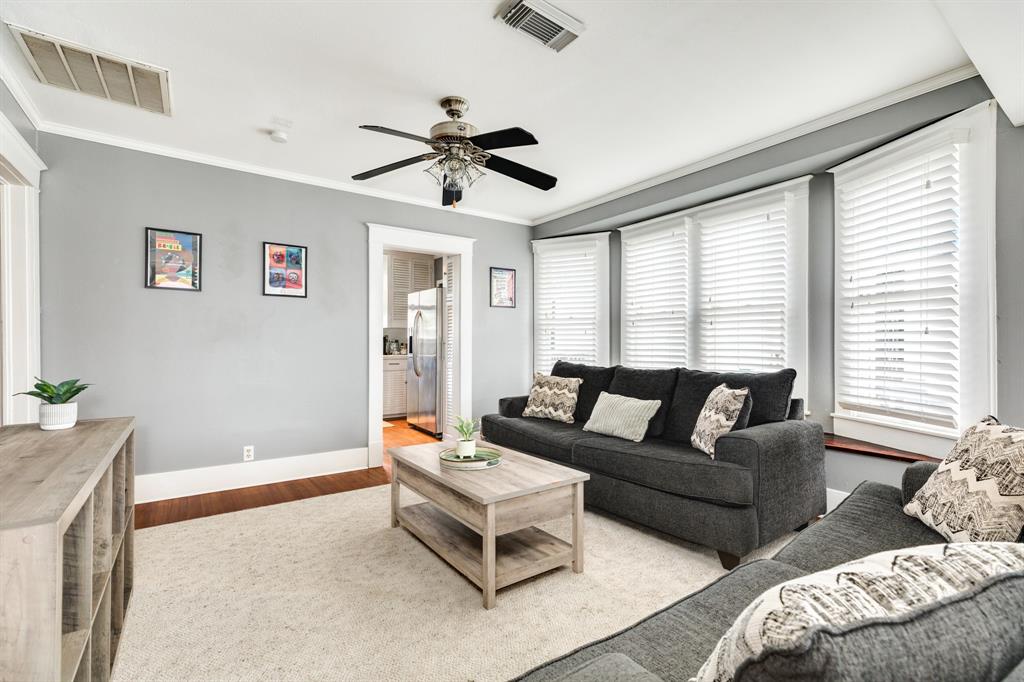 711 17th Street, Galveston, Texas image 8