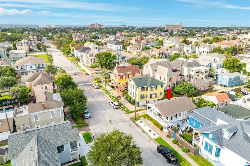 711 17th Street, Galveston, Texas image 4