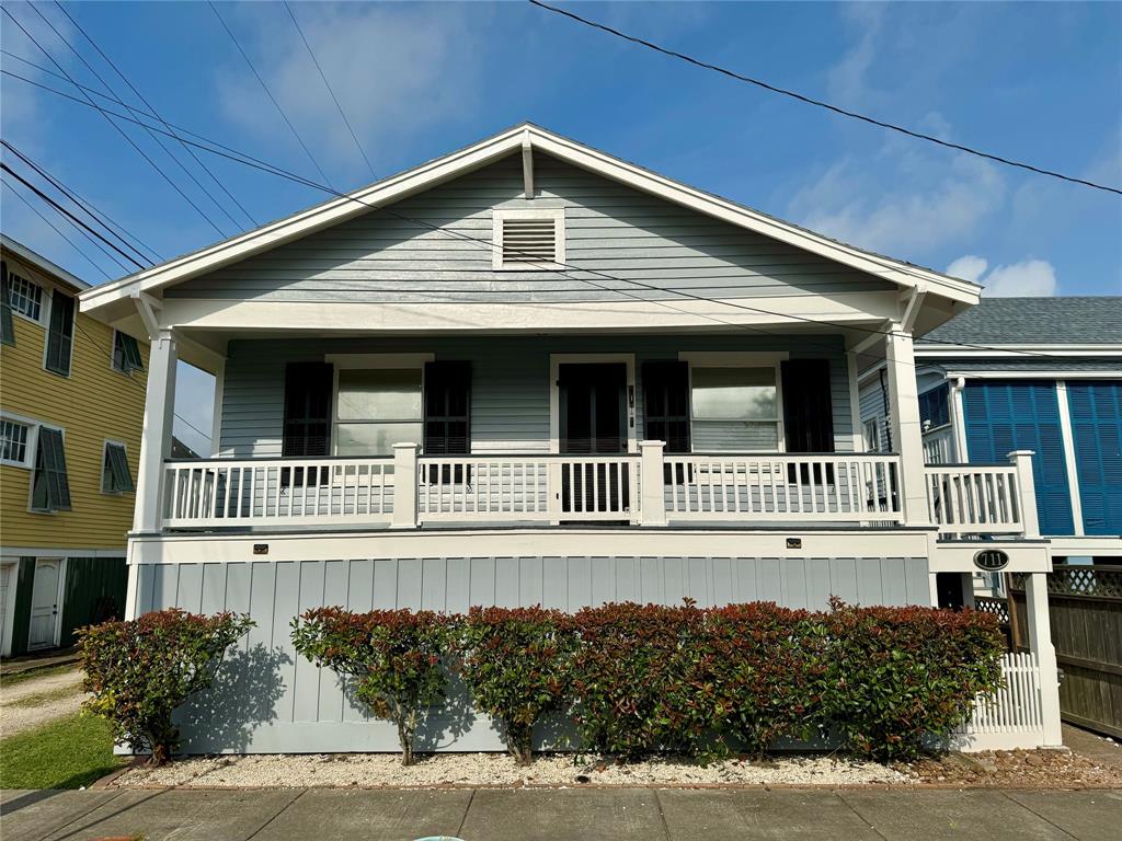 711 17th Street, Galveston, Texas image 2