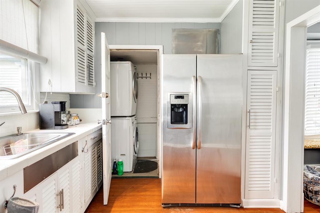 711 17th Street, Galveston, Texas image 14
