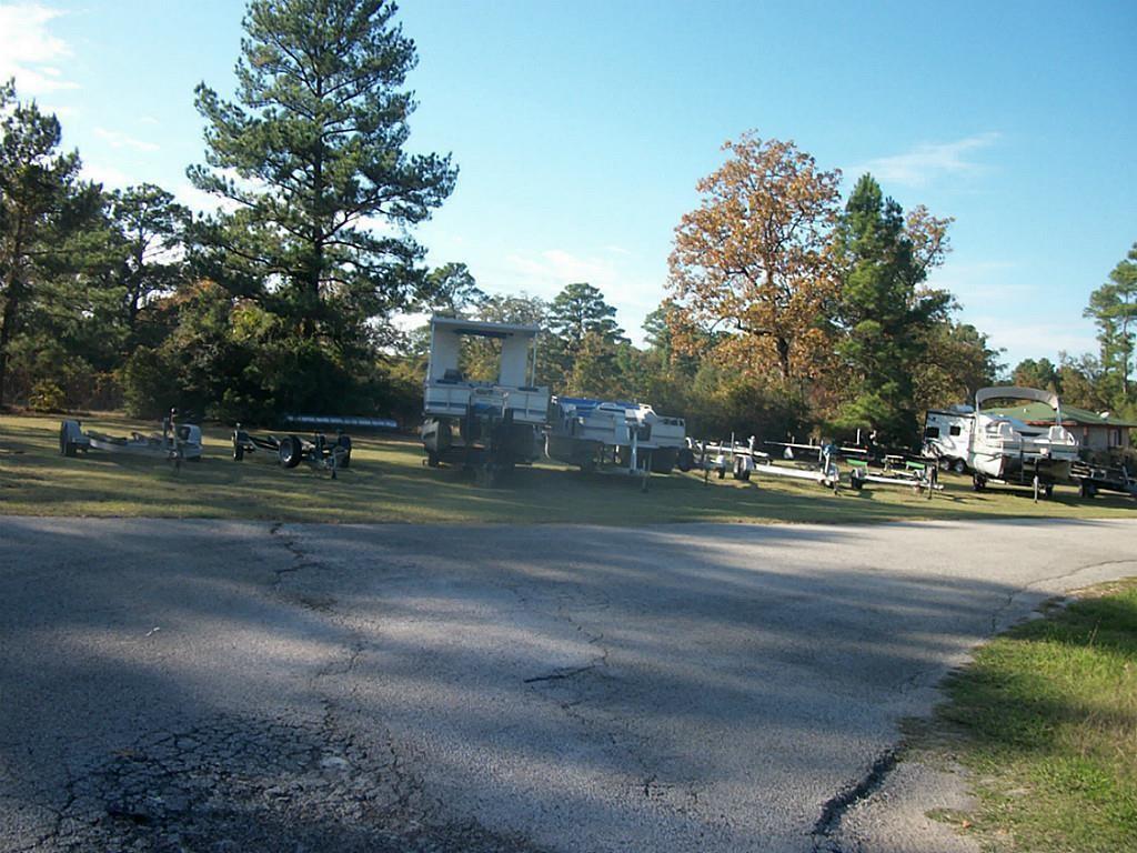 S Sunset Drive, Onalaska, Texas image 8