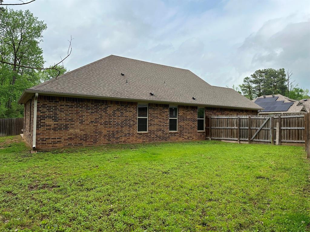 2911 Meadow Brook Trail, Tyler, Texas image 26
