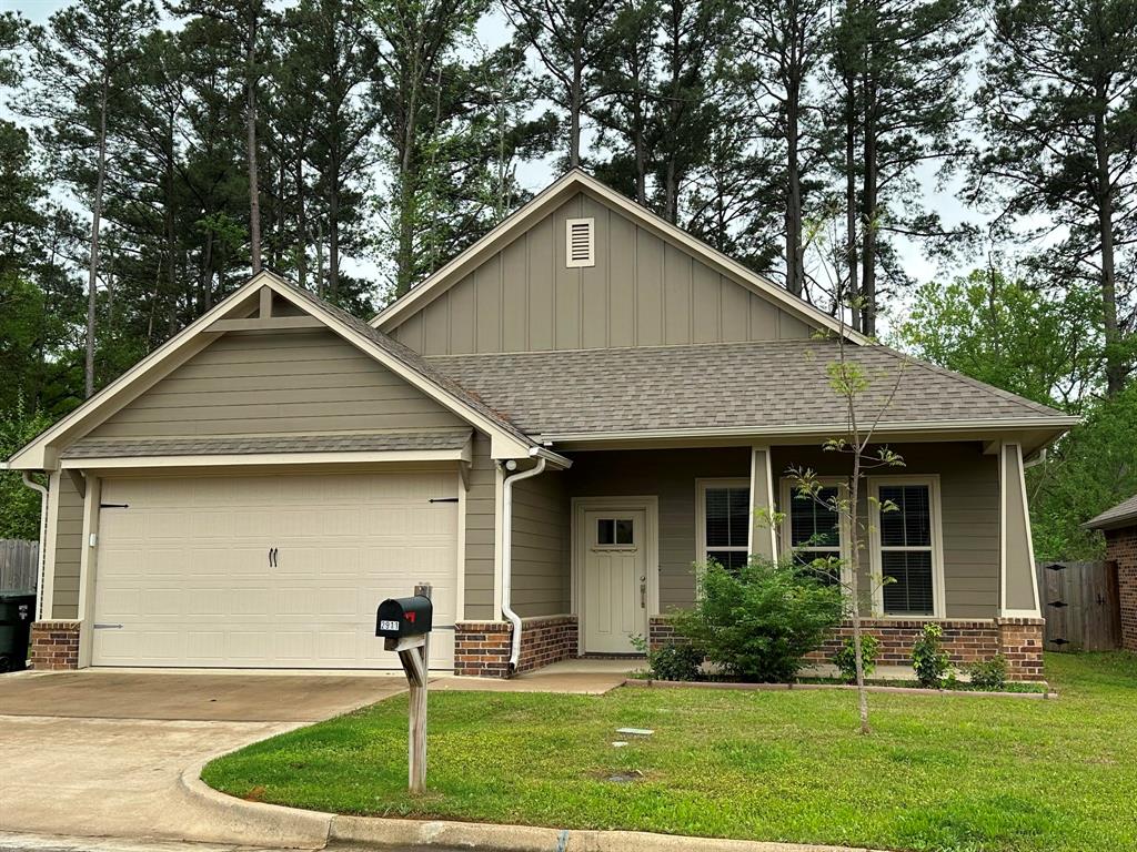 2911 Meadow Brook Trail, Tyler, Texas image 1