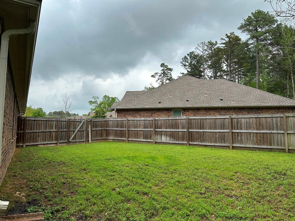 2911 Meadow Brook Trail, Tyler, Texas image 25