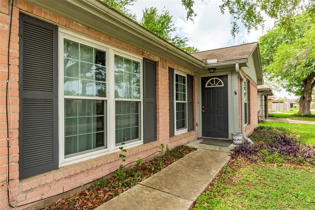 2622 N Brompton Drive, Pearland, Texas image 33