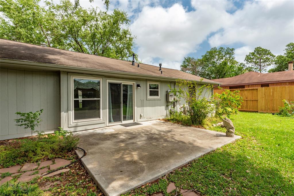 2622 N Brompton Drive, Pearland, Texas image 23