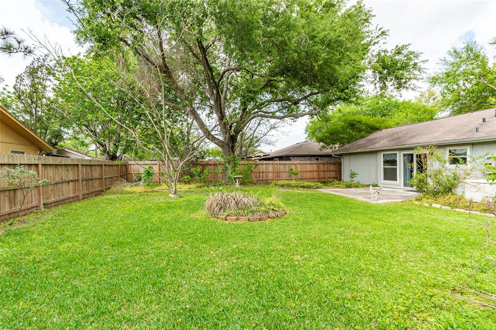 2622 N Brompton Drive, Pearland, Texas image 27