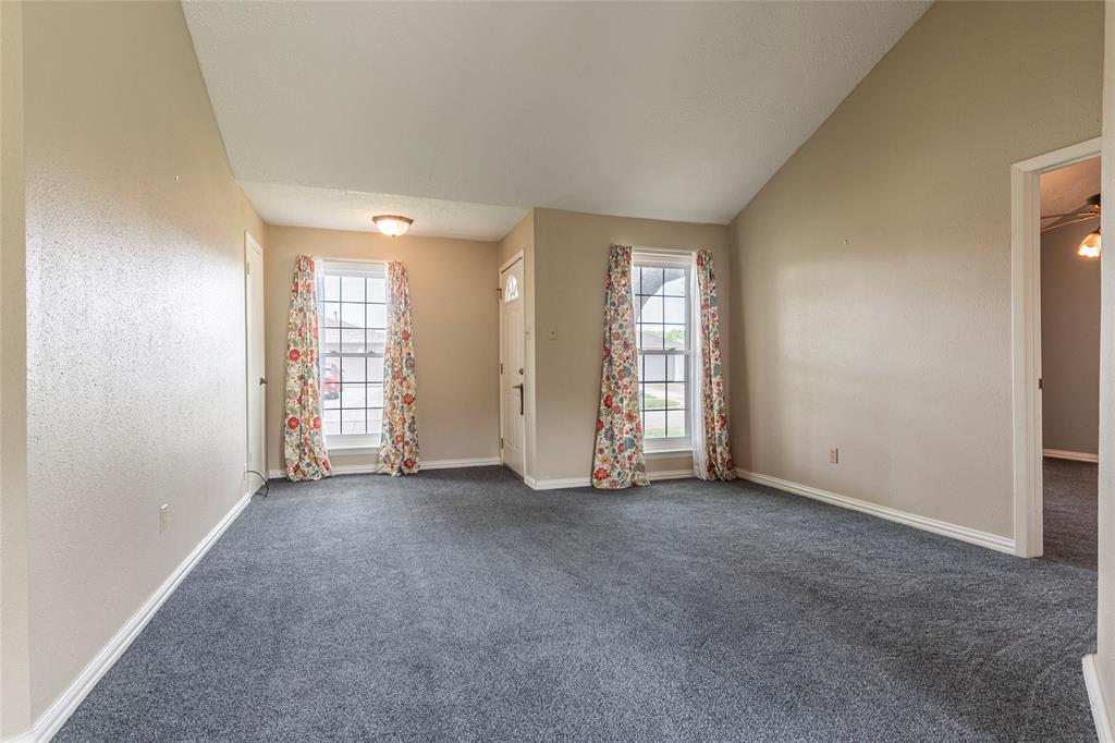 2622 N Brompton Drive, Pearland, Texas image 3