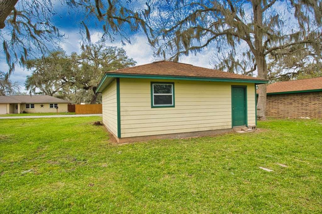 810 Mulberry Lane, Brazoria, Texas image 35