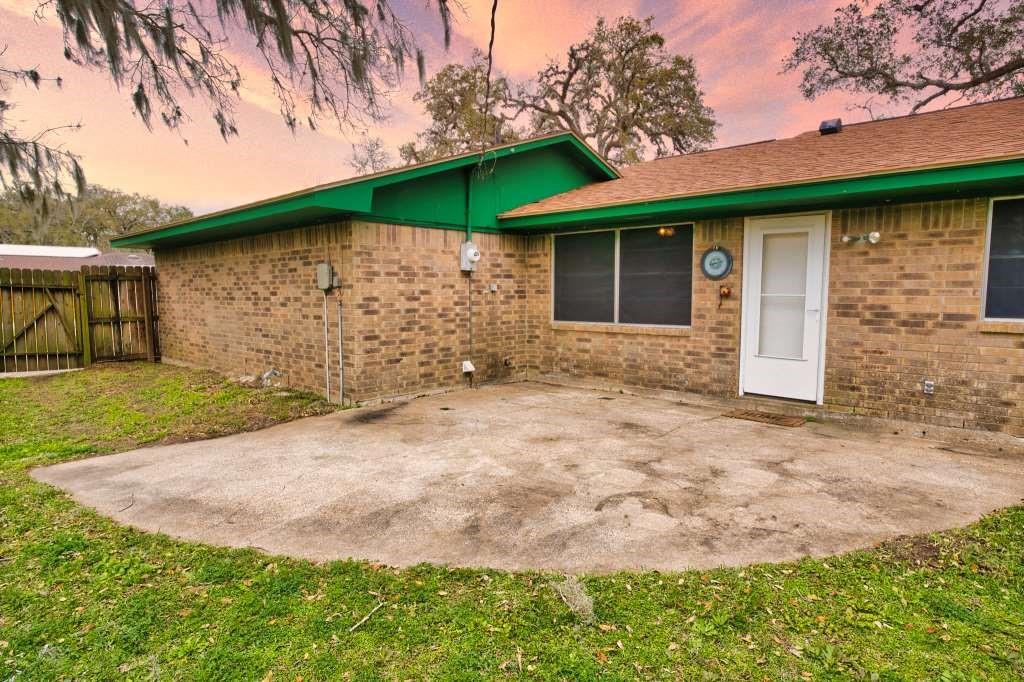 810 Mulberry Lane, Brazoria, Texas image 33