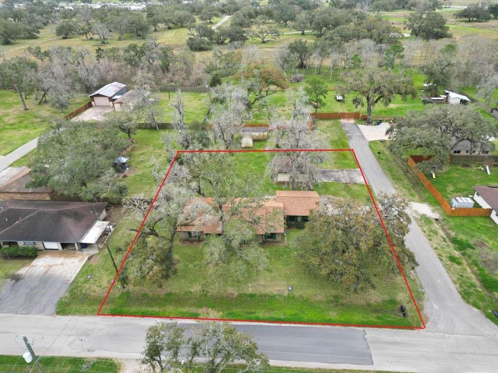 810 Mulberry Lane, Brazoria, Texas image 40