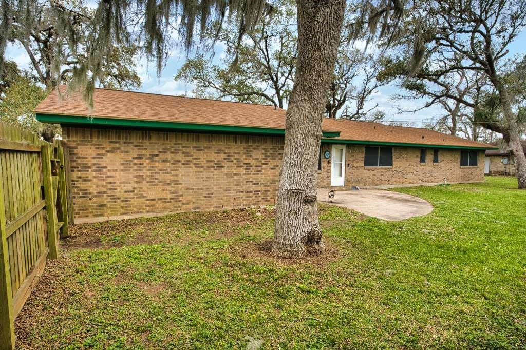 810 Mulberry Lane, Brazoria, Texas image 34