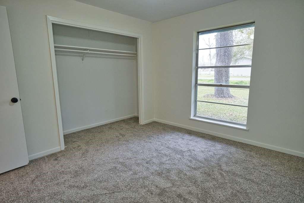 810 Mulberry Lane, Brazoria, Texas image 28