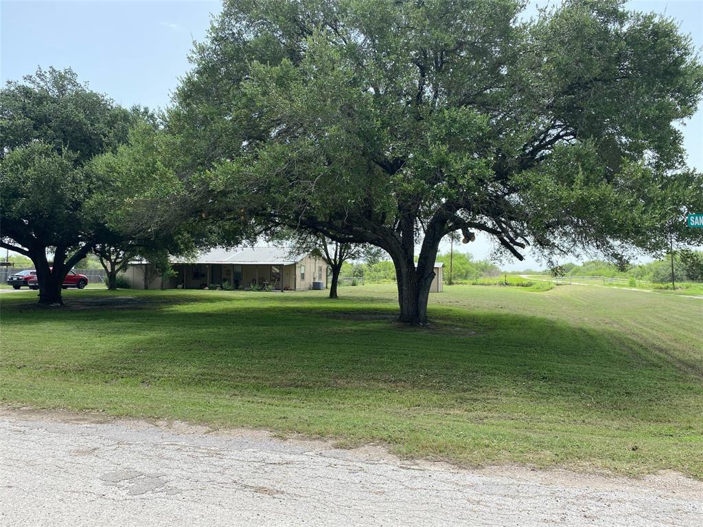 15 Sandra Lane, Victoria, Texas image 1