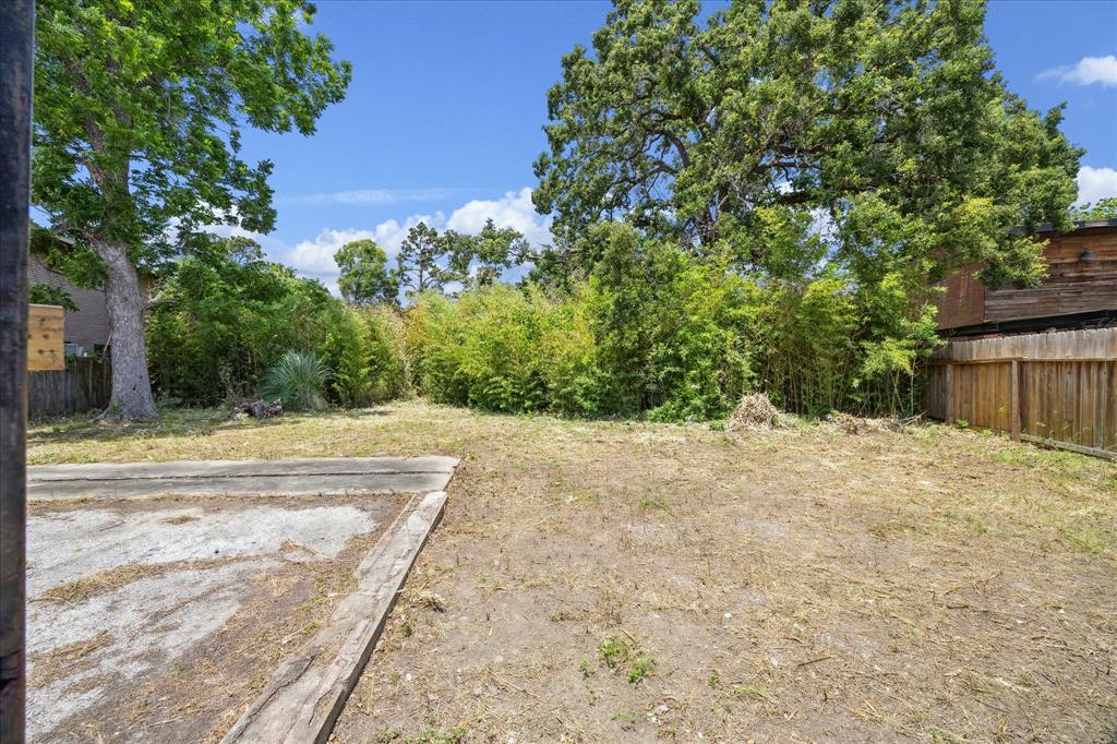 6 Briar Dale Court, Houston, Texas image 43