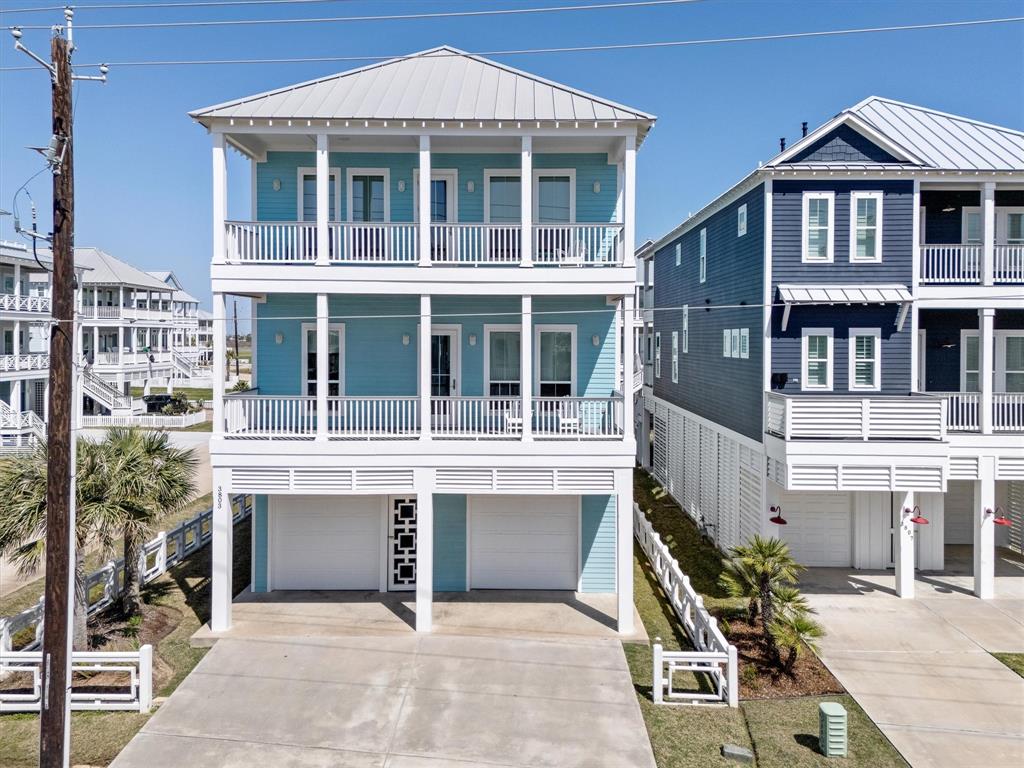 3803 Periwinkle Lane