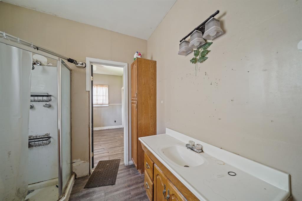 1105 N Rusk Street, Wharton, Texas image 14