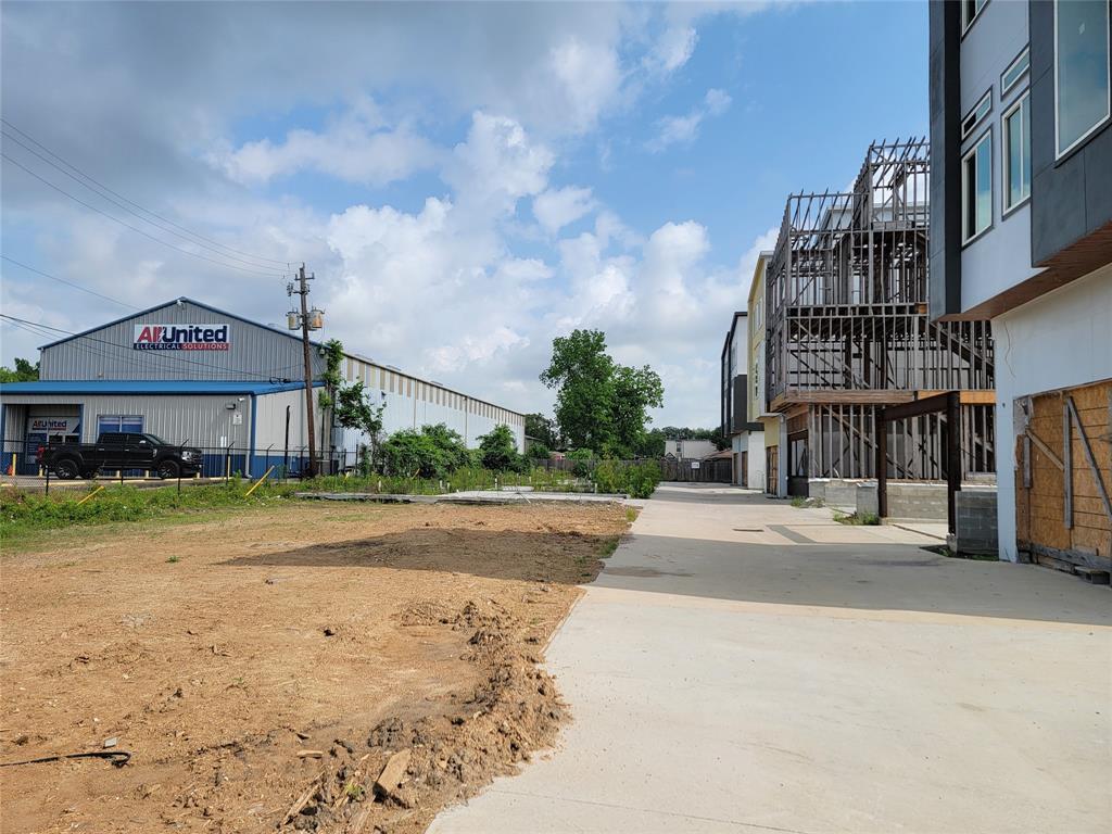 304 W Hamilton Street, Houston, Texas image 1