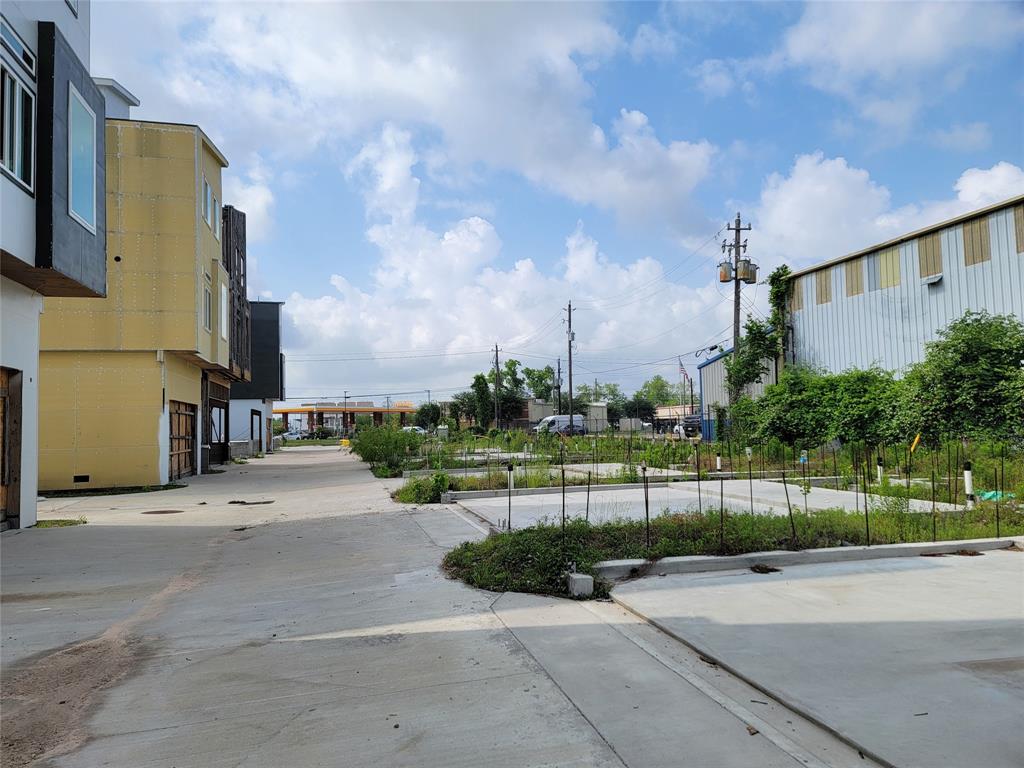 304 W Hamilton Street, Houston, Texas image 9