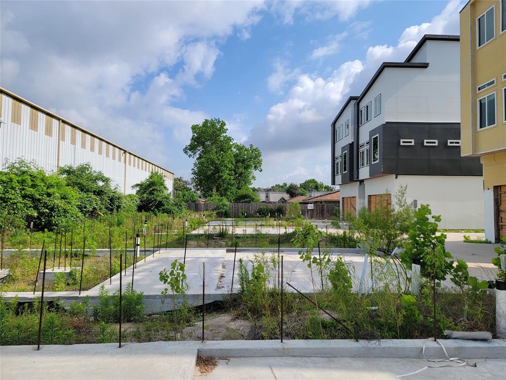 304 W Hamilton Street, Houston, Texas image 15