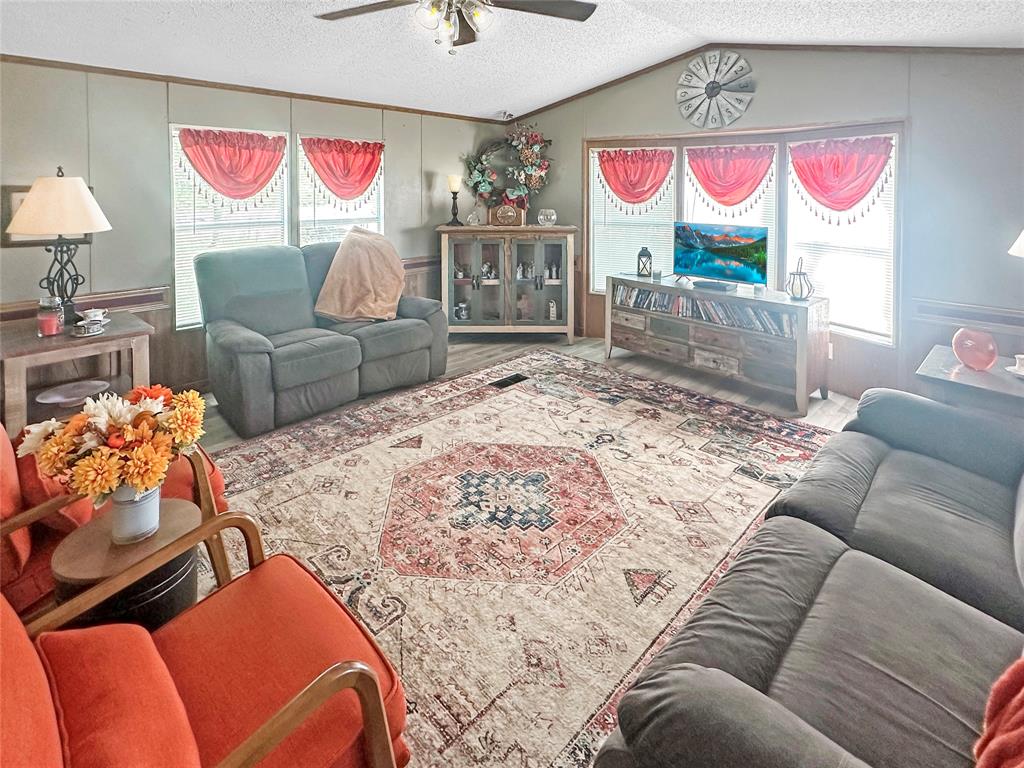 495 County Road 131, Hallettsville, Texas image 13