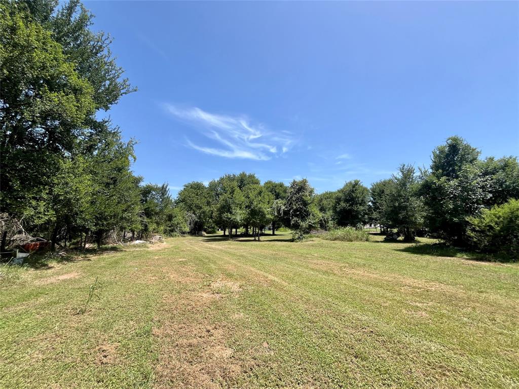 198 Riverside Drive, La Grange, Texas image 1