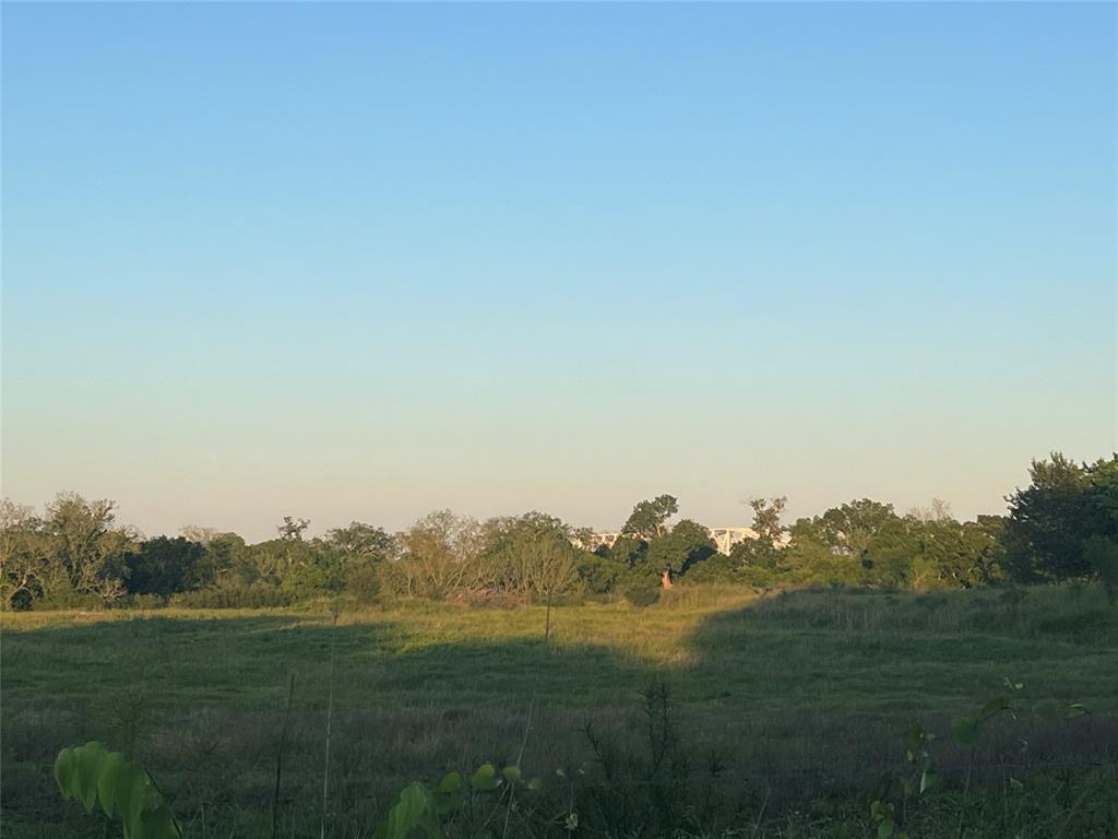 198 Riverside Drive, La Grange, Texas image 10