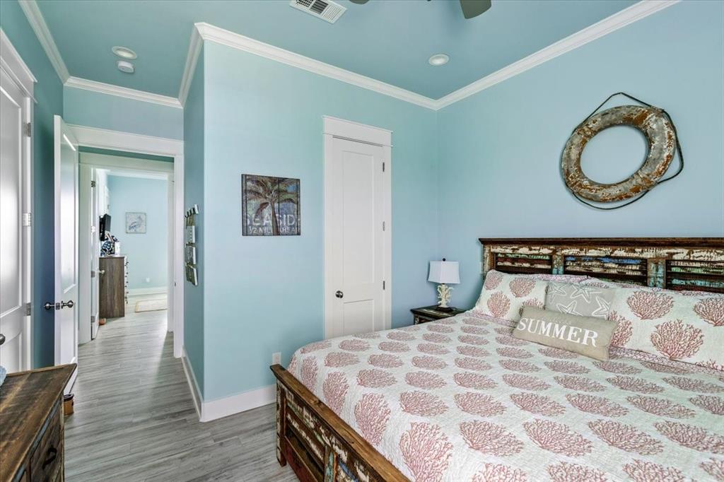 879 Wommack Dr, Crystal Beach, Texas image 33