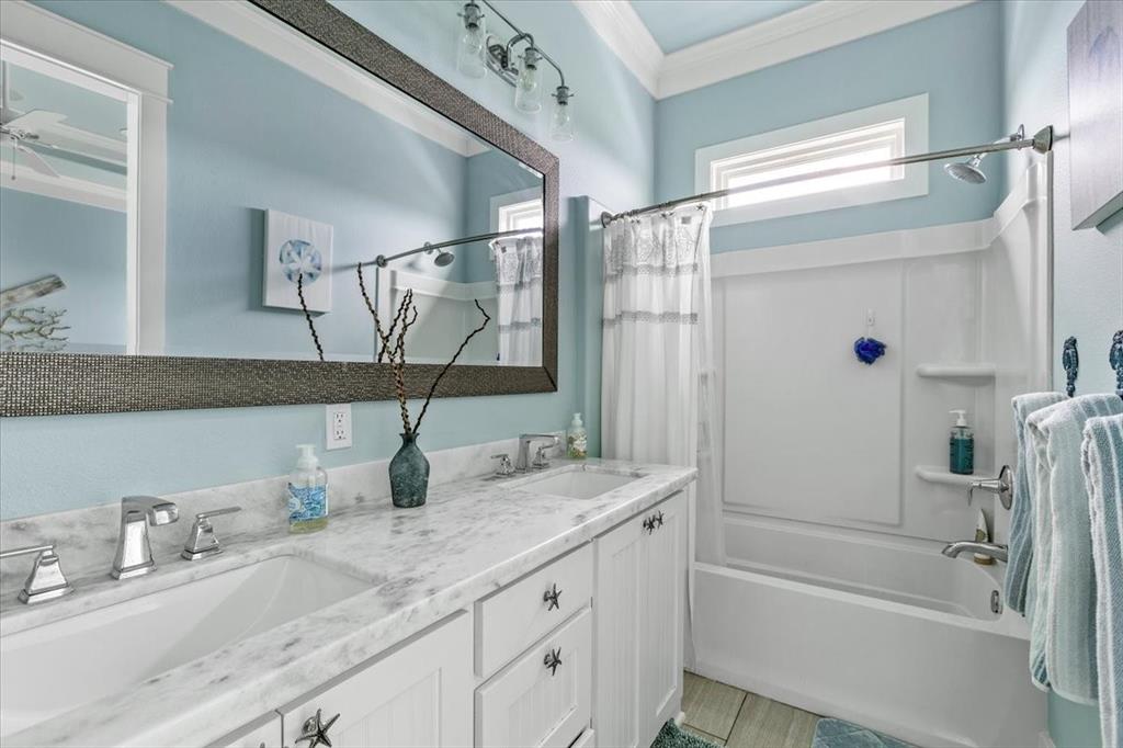 879 Wommack Dr, Crystal Beach, Texas image 25