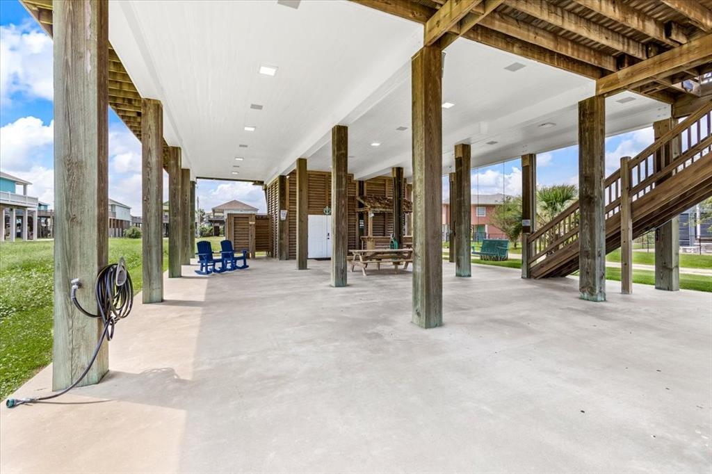879 Wommack Dr, Crystal Beach, Texas image 37