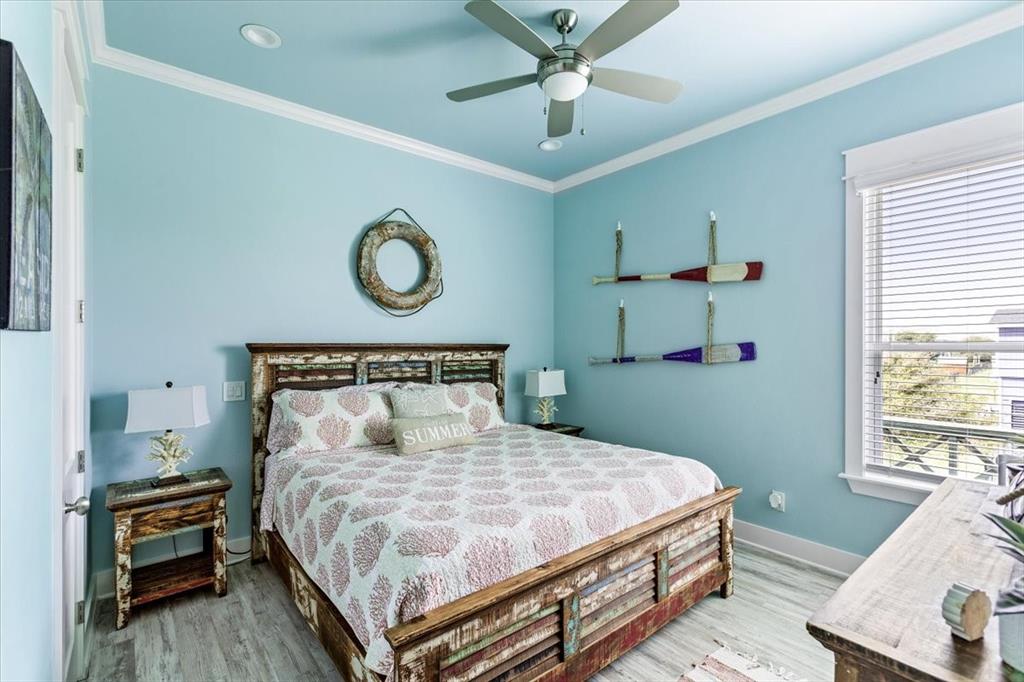 879 Wommack Dr, Crystal Beach, Texas image 32