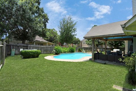 Single Family Residence in Katy TX 2911 Rushwind Court 10.jpg