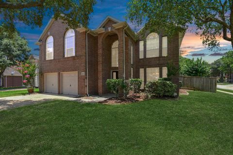 Single Family Residence in Katy TX 2911 Rushwind Court.jpg