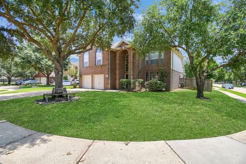 Single Family Residence in Katy TX 2911 Rushwind Court 3.jpg