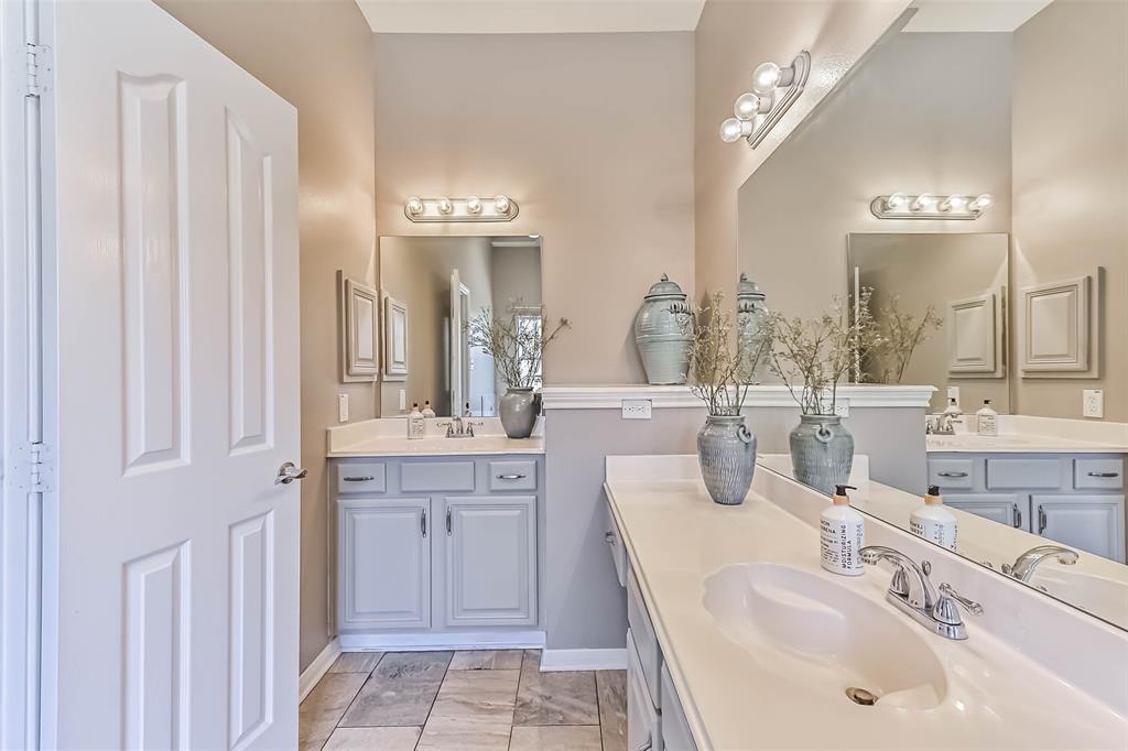 308 Willowood Drive, League City, Texas image 18
