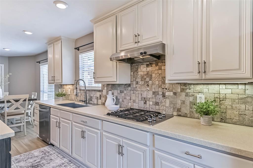 308 Willowood Drive, League City, Texas image 10