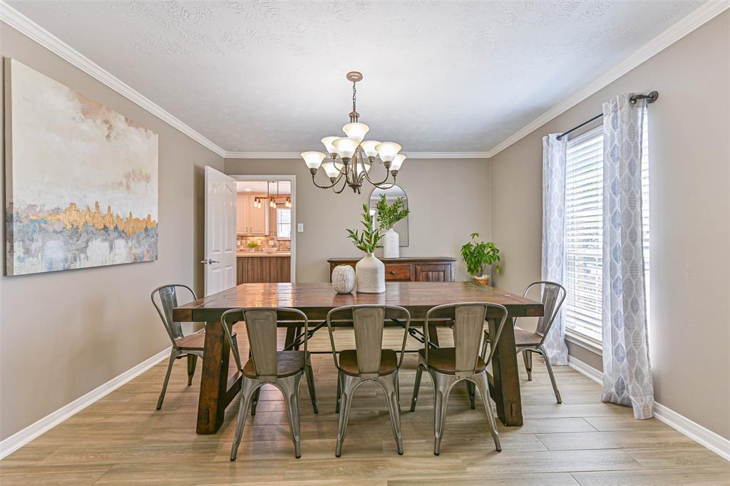 308 Willowood Drive, League City, Texas image 3
