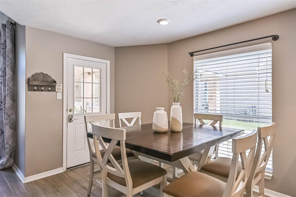 308 Willowood Drive, League City, Texas image 12