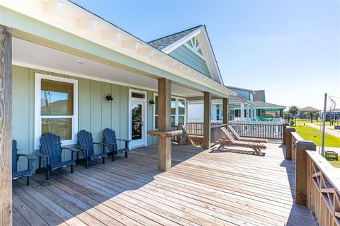 A home in Crystal Beach