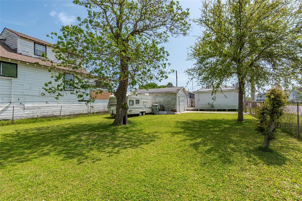 5526 Avenue Q, Galveston, Texas image 25