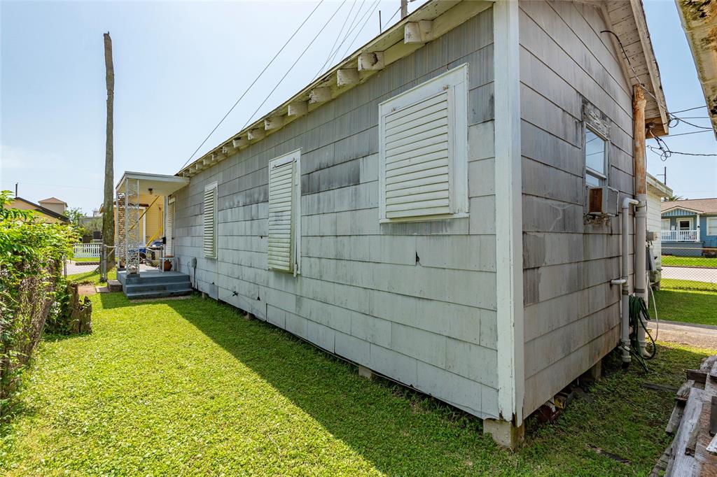 5526 Avenue Q, Galveston, Texas image 3