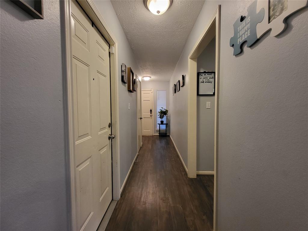 9406 Walnut Glen Drive, Houston, Texas image 17