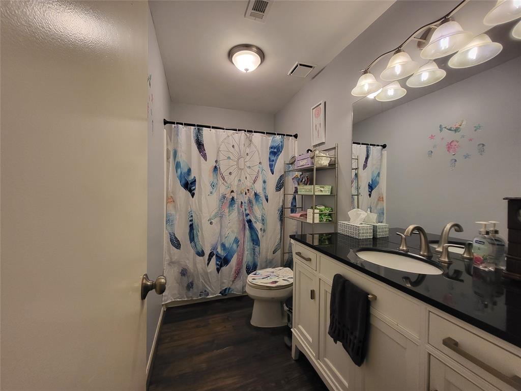 9406 Walnut Glen Drive, Houston, Texas image 12
