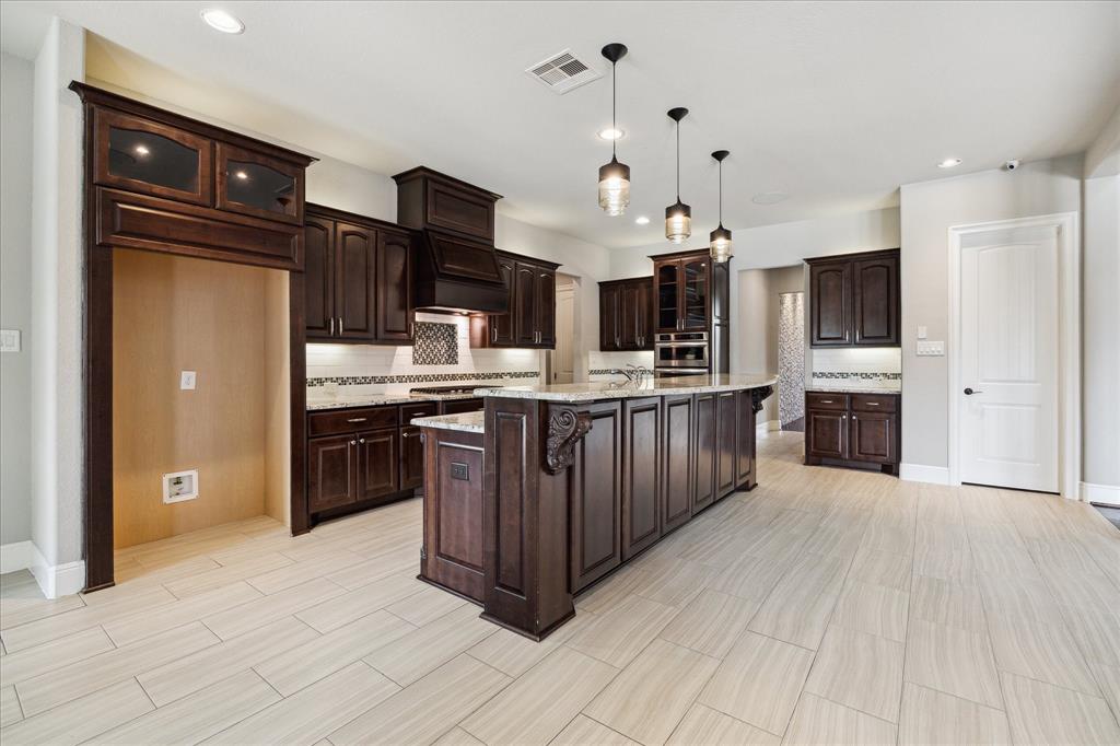 10306 Grape Creek Grove Lane, Cypress, Texas image 9