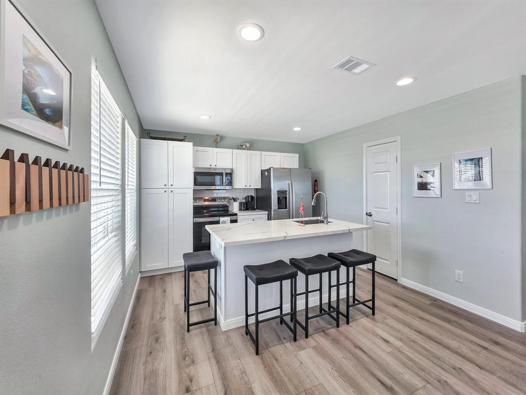 1062 Cedar Lane, Gilchrist, Texas image 19