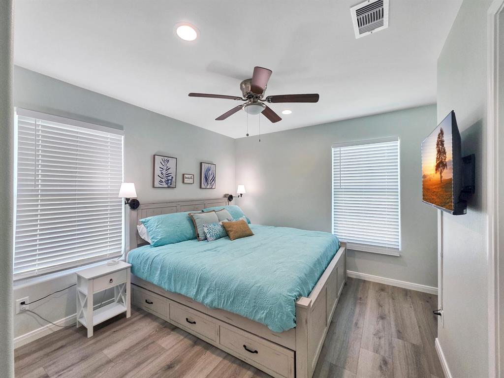 1062 Cedar Lane, Gilchrist, Texas image 32