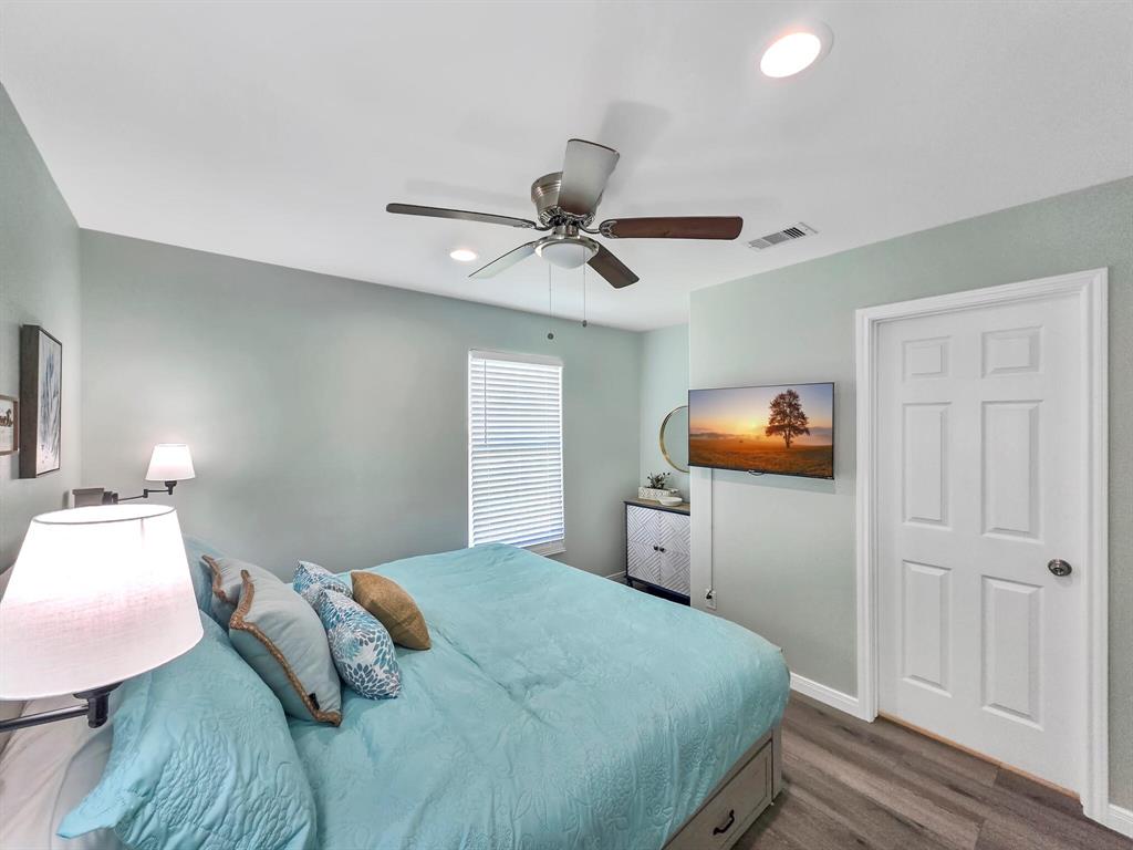 1062 Cedar Lane, Gilchrist, Texas image 30